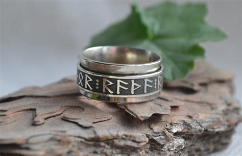 Gypsy witchy spinner rings